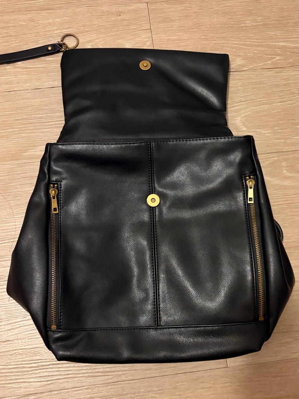 FRYE AND CO. Black Leather Flap Backpack with Gold Hardware - Picture 3 of 5